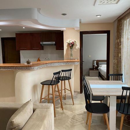 Lac Palace Luxury Apartment-2 Bdr Tunisz Kültér fotó